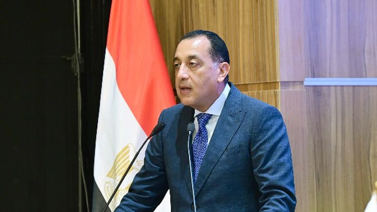 قرار حكومي مرتقب بشأن تفاصيل إجازة 25 أبريل للقطاع العمالي بالدولة